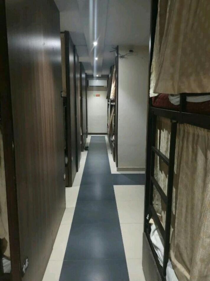 Almas Dormitory 24 Hours Aircondition Mumbai Exterior foto
